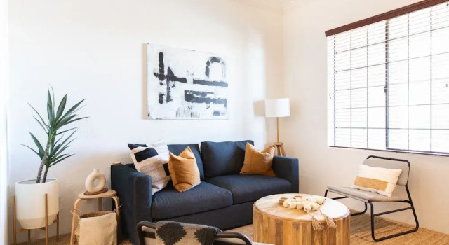 Designer 1 bed 5 min to Old Town Dogs Welcome, Забронировать Апартаменты/квартира Апартаменты Ла-Кинта, Апартаменты/квартира
