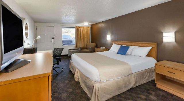Номер Standard Knights Inn Flint