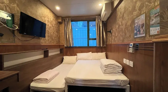 Трёхместный номер Standard Just Inn on Nathan Road