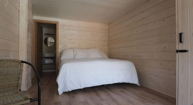 Le Chalet des Trois Quilles, Rezervovat Chata Hotely v Corbières s bazénem, Bazén