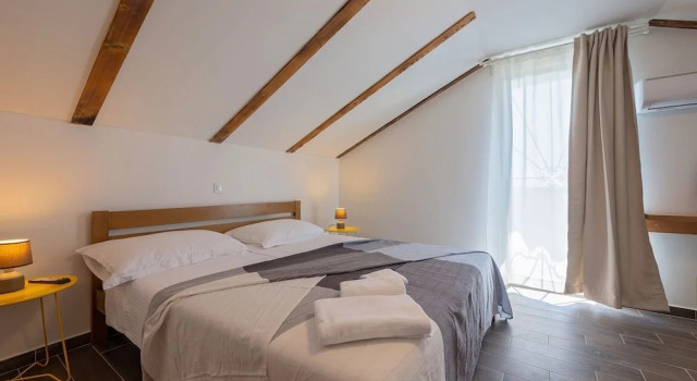 Charming Holiday Home With Pool, Jacuzzi and Privacy in the Middle of an Olive Grove, Забронировать Вилла Виллы Rovinj Riviera, Вилла
