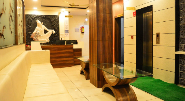 Hotel Satyug, Забронировать Отель Отели и гостиницы Удджайна, рядом с Ujjain Kumbh Mela, Отель
