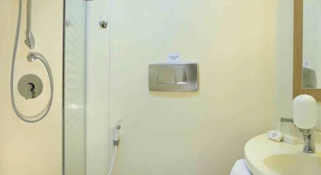 Negócio Casal quarto Cordela Hotel Cirebon