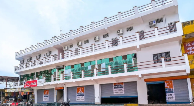 OYO 37914 Hotel Kalindi, Rezervovat Hotel Hotely v Uttarakhand s parkováním, Parkování