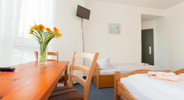 Трёхместный номер Standard Hotel Atlantic