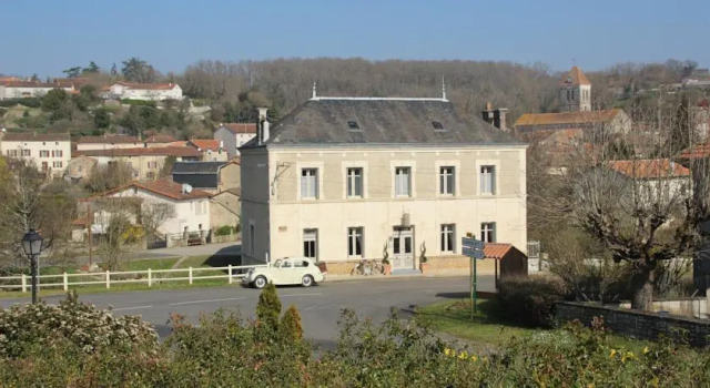 La Belle Epoque, Prenota Locanda Nanteuil-en-Vallee 