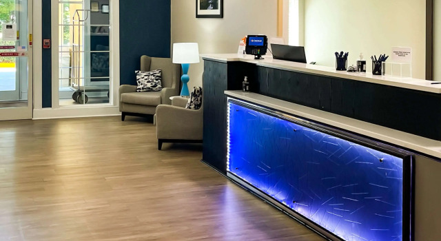 Comfort Suites Salisbury, Varaa Hotelli Salisbury Pohjois-Carolina