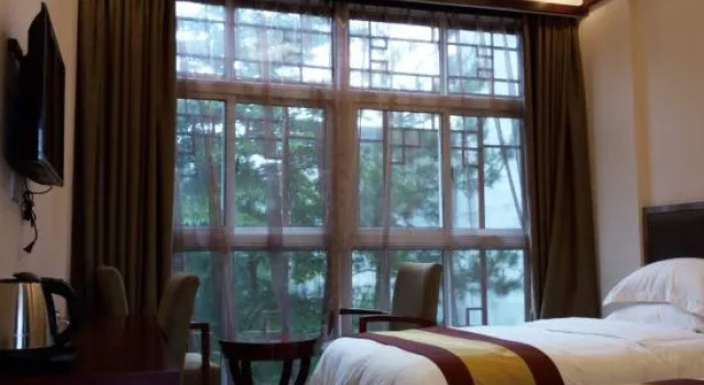 Люкс Lichuan Chunhuiyuan Homestay