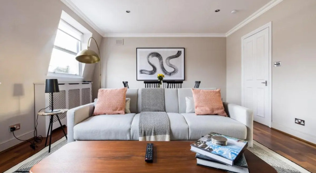 The Chelsea Corner - Stylish 2BDR with Rooftop Terrace, Varaa Huoneisto Asunnot kohteessa Merseyside, Huoneisto