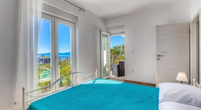Holiday Home-big Swimming Pool-amazing Views