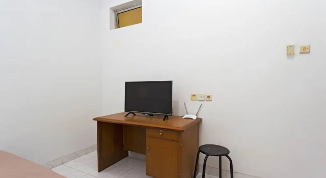 RedDoorz Near Binus Kijang, Rezervovat Hotel Hotely v Jakarta s bazénem, poblíž Wisma 77, Bazén