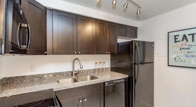 Апартаменты Ocean Beach Condo 3BR On the Sand 911