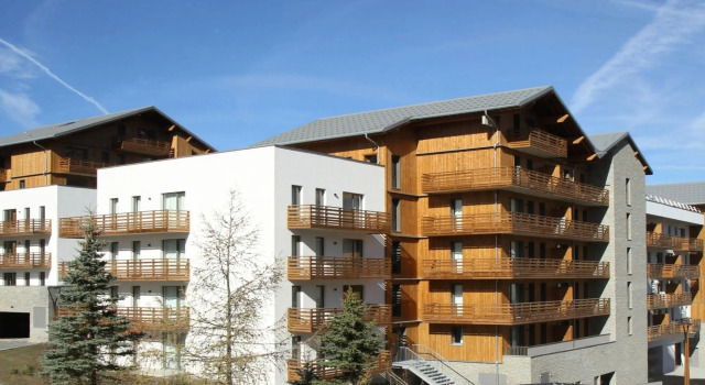 Modern apartment with sleeping niche in Alpe d'Huez