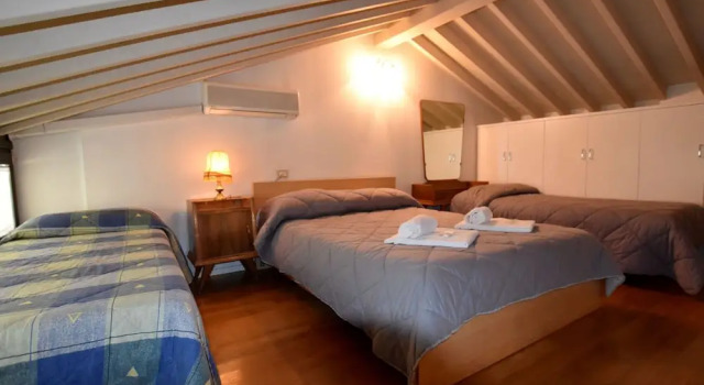 Cozy Apartment in Lovere near Lake, Buchen Sie Ferienwohnung Hotels in Iseosee mit Parkplatz, Parkplätze