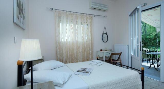 Студия Avra apartments
