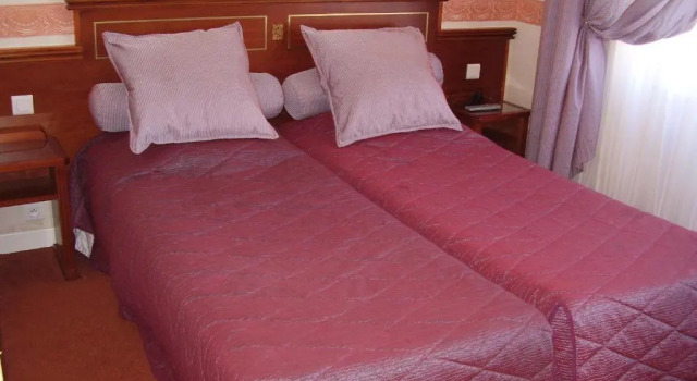Двухместный номер Standard Logis Hôtel & Restaurant du Chemin des Dames