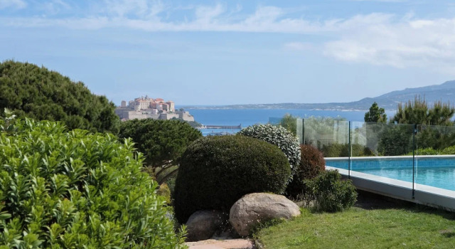 Номер Deluxe с видом на море La Villa Calvi