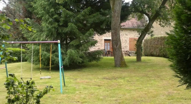 Gîte champêtre avec jardin clos, près du lac dEguzon et Gargilesse-Dampierre ! - FR-1-591-127, Book Hotel Orsennes Centre