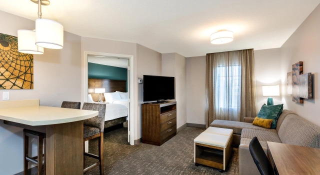 Четырёхместный люкс c 1 комнатой Staybridge Suites - Fort Lauderdale Airport - West by IHG