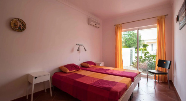 Casa da Alcaria by Portucasa, Book Hotel Hoteller i Castro Marim med parkering, Parkering