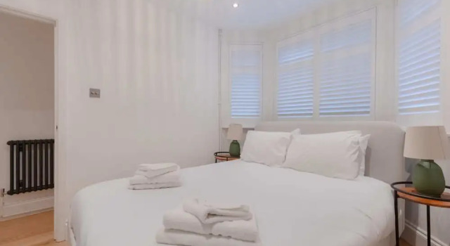 Newly Refurbished 2BD Flat - Wimbledon Village!