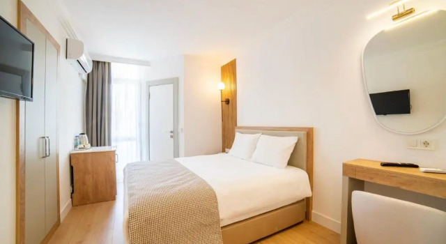 Двухместный номер Standard Golda Hotel
