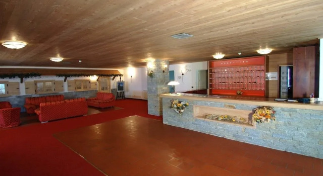 Girasole 2000, Rezerwuj Hotel Valdisotto Alta Valtellina
