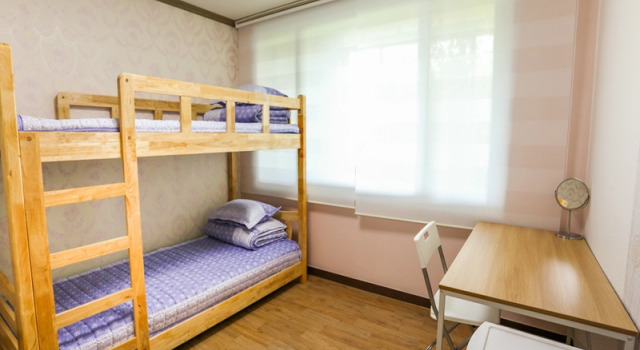 Guest J House, Rezerwuj Pensjonat Hotele w Seul z parkingiem, w pobliżu Daehangno, Parking