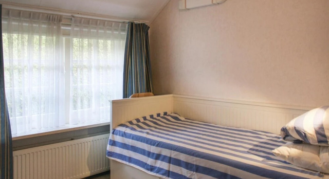 2 Bedroom Beautiful Home In Ermelo, Book Hotel Ermelo Veluwe