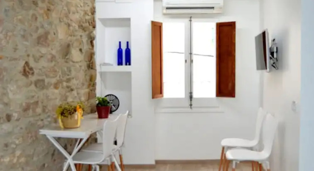 Апартаменты c 1 комнатой Modern Loft in The Historical Town
