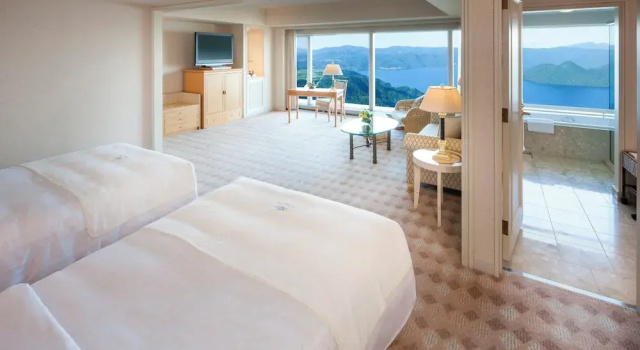 Двухместный люкс Lake Side The Windsor Hotel TOYA Vignette Collection