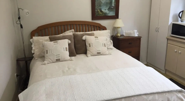 99 Tihi Rd Bed & Breakfast, Забронировать Отель Отели Озера Роторуа с завтраком, Завтраки