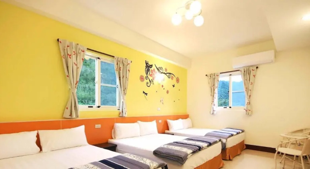 Семейный номер Standard Happy B&B