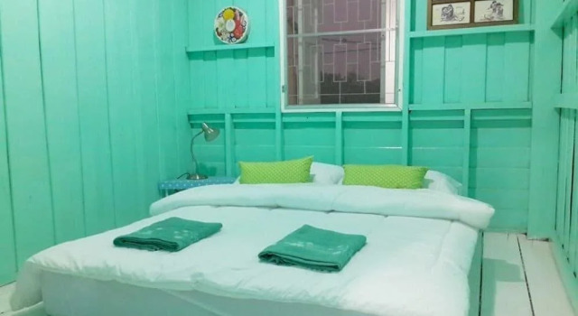 Hug Baan Guesthouse