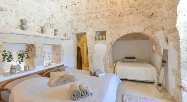 Trulli Quattro Cinque, Book Hotel Hotels in Murgia with Parking, Parking