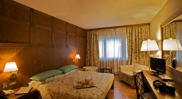 Номер Standard Savoia Palace Hotel
