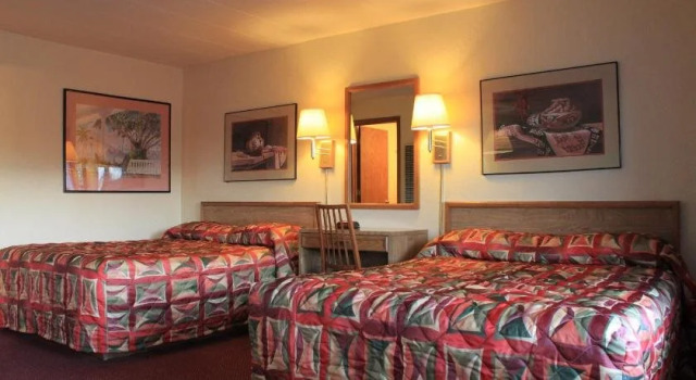 Kiva Motel, Boek Motel Show Low Arizona