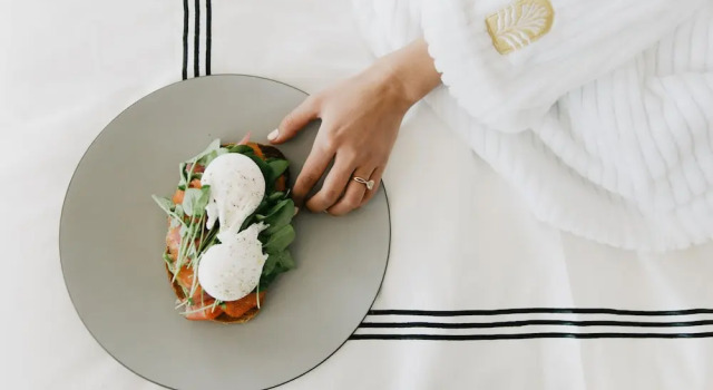 Четырёхместный клубный номер Deluxe с видом на город Pan Pacific Vancouver