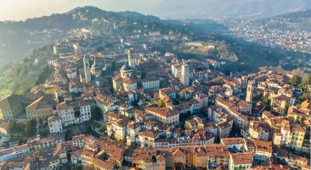 Апартаменты [Bergamo Centro-10 min Stazione] Wifi e Netflix