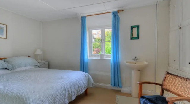 30 Sherborne Lane, Забронировать Дом для отпуска Отели Лайм-Риджис с парковкой, рядом с Church Cliff Beach, Парковка