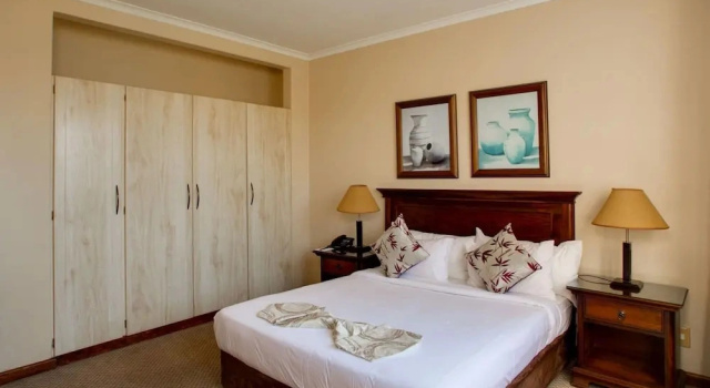 Люкс с видом на сад Riviera on Vaal Resort