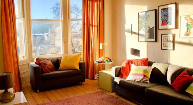 1 Bedroom Apartment in Edinburgh, Забронировать Апартаменты/квартира Эдинбург Midlothian, рядом с Холирудское абатство