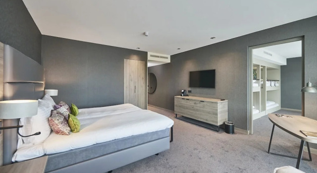 Семейный номер Standard с 2 комнатами Van der Valk Hotel Leeuwarden