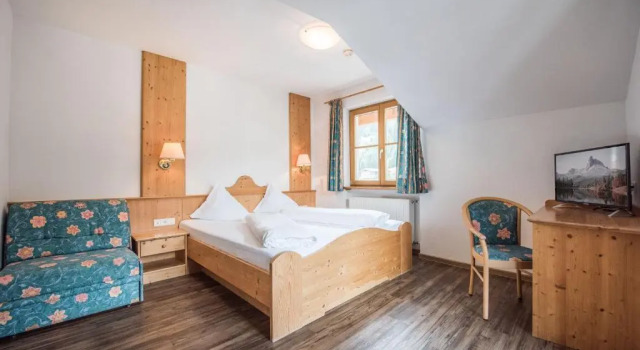 Двухместный номер Standard с балконом Hotel Rosenheim