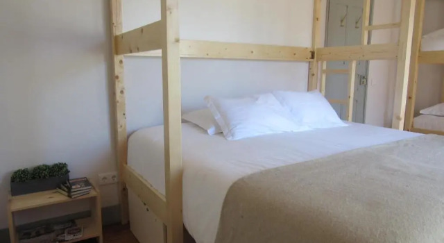Most Art Boutique Hostel, Забронировать Хостел Лейрия Бейра-Алта, рядом с Луис де Камоес Гарден