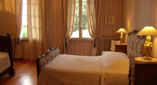 Номер Grand Chambres d'hotes du Parc