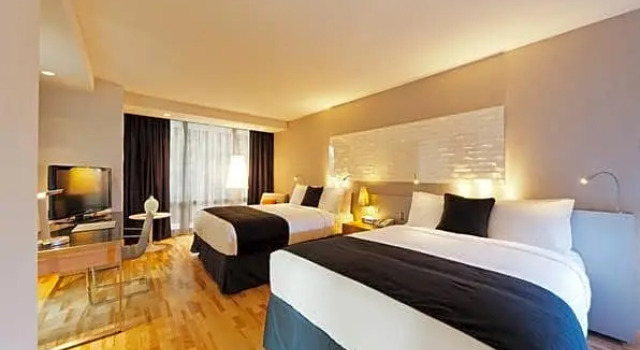 Четырёхместный номер Standard с балконом и с видом на парк Radisson Blu Aqua Hotel, Chicago