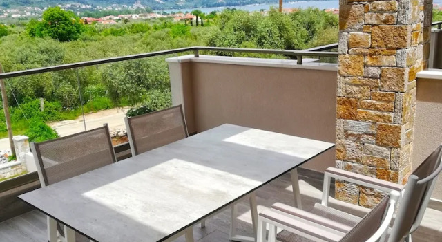 Апартаменты Luxury Bella Vista Luxury Apartments