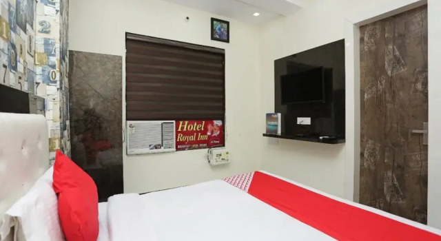 Hotel Royal Villa by OYO Rooms, Забронировать Отель Хисар штат Харьяна