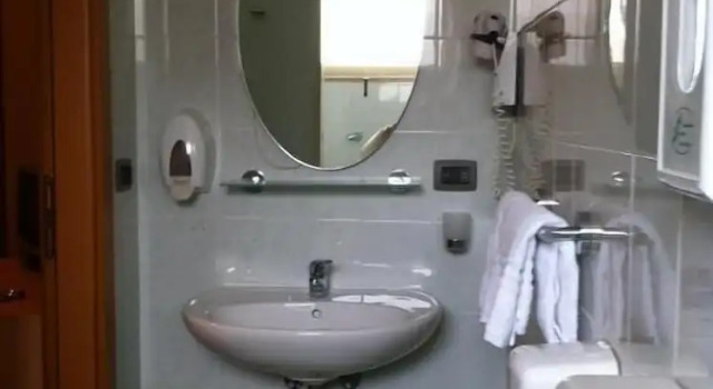 Standard Einzel Zimmer Hotel Atleti